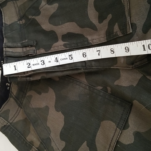 WHBM Camo Utility Pants, Stretchy Sz 2 - Picture 14 of 15